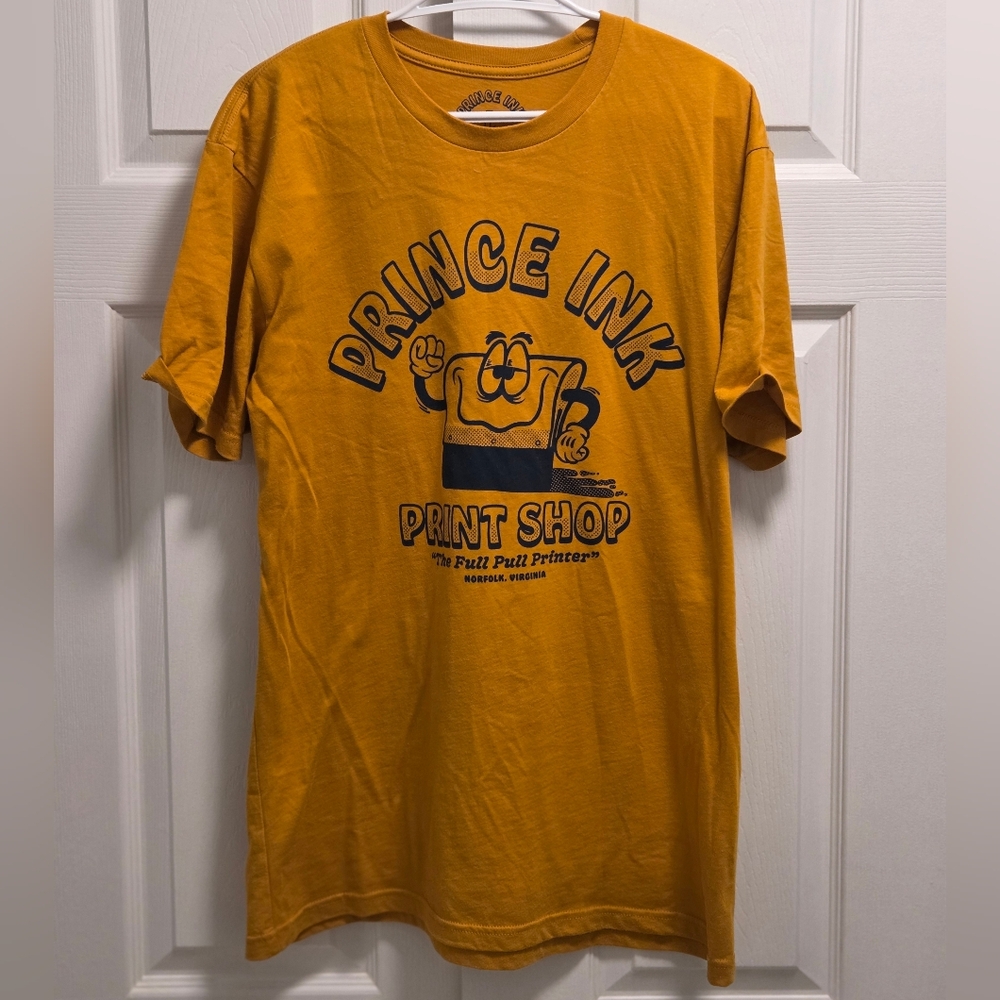 Prince Ink Norfolk NFK Virginia VA Mustard Graphic Tee EUC Size Large Retro